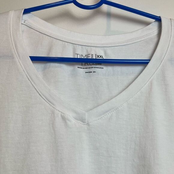 Time and Tru XXL White V-Neck T shirt very soft - Picture 2 of 5